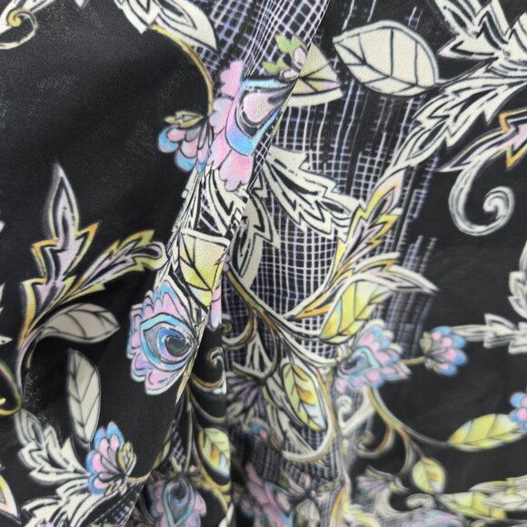 Torrid Harper Black Paisley Gold Leaf Pullover V-Neck Blouse Size 1/1X - Picture 6 of 16